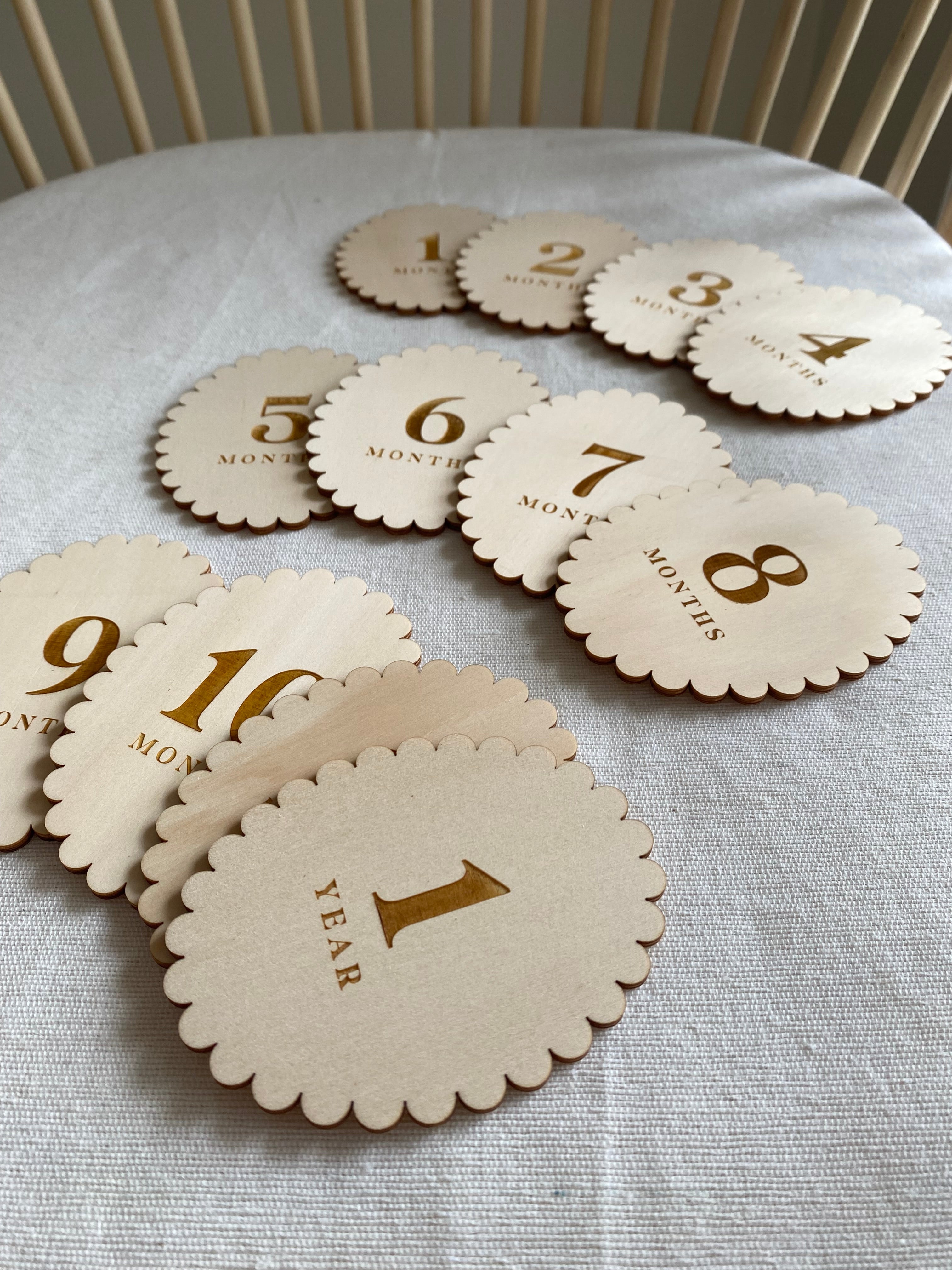 Scalloped Oval Timber Baby Milestone Cards