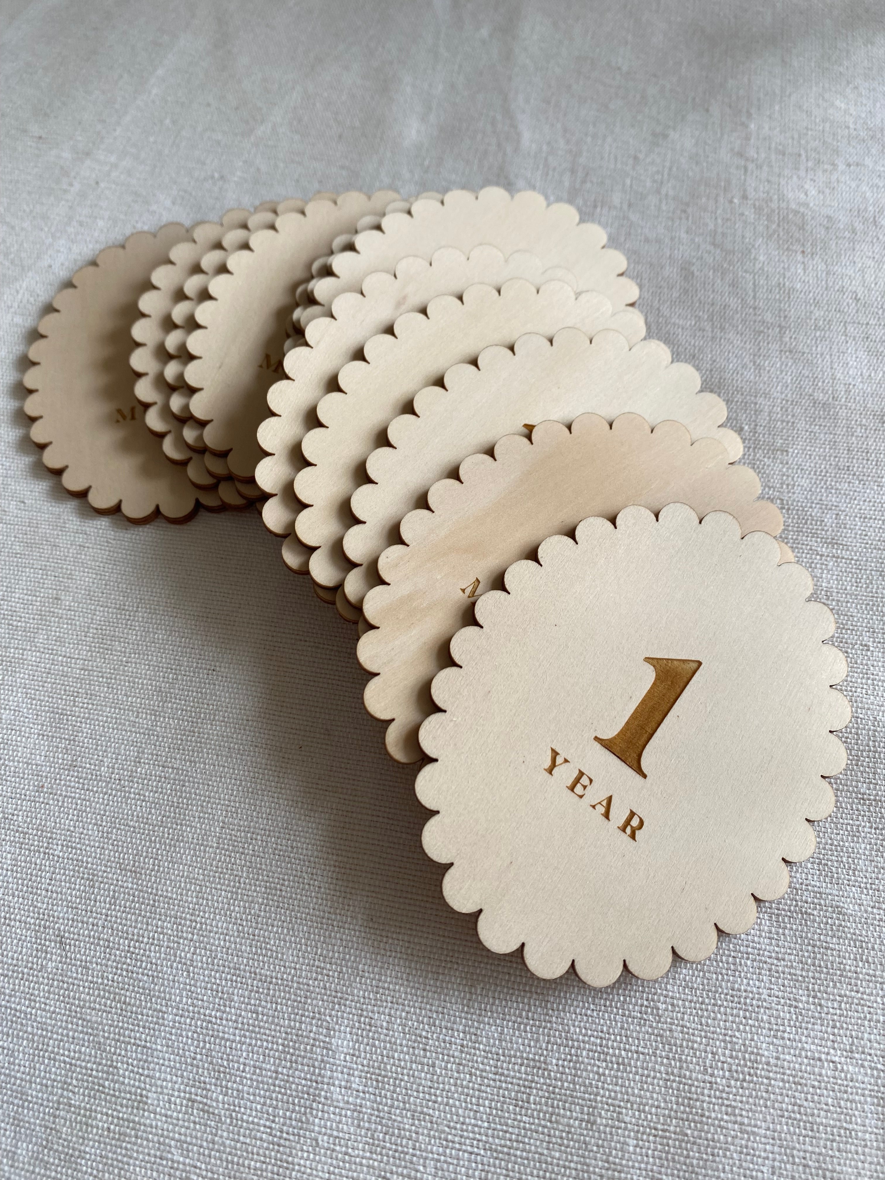 Scalloped Oval Timber Baby Milestone Cards