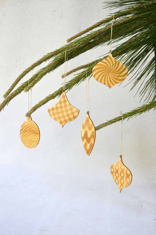 Set of 6 Retro Timber Christmas Ornaments